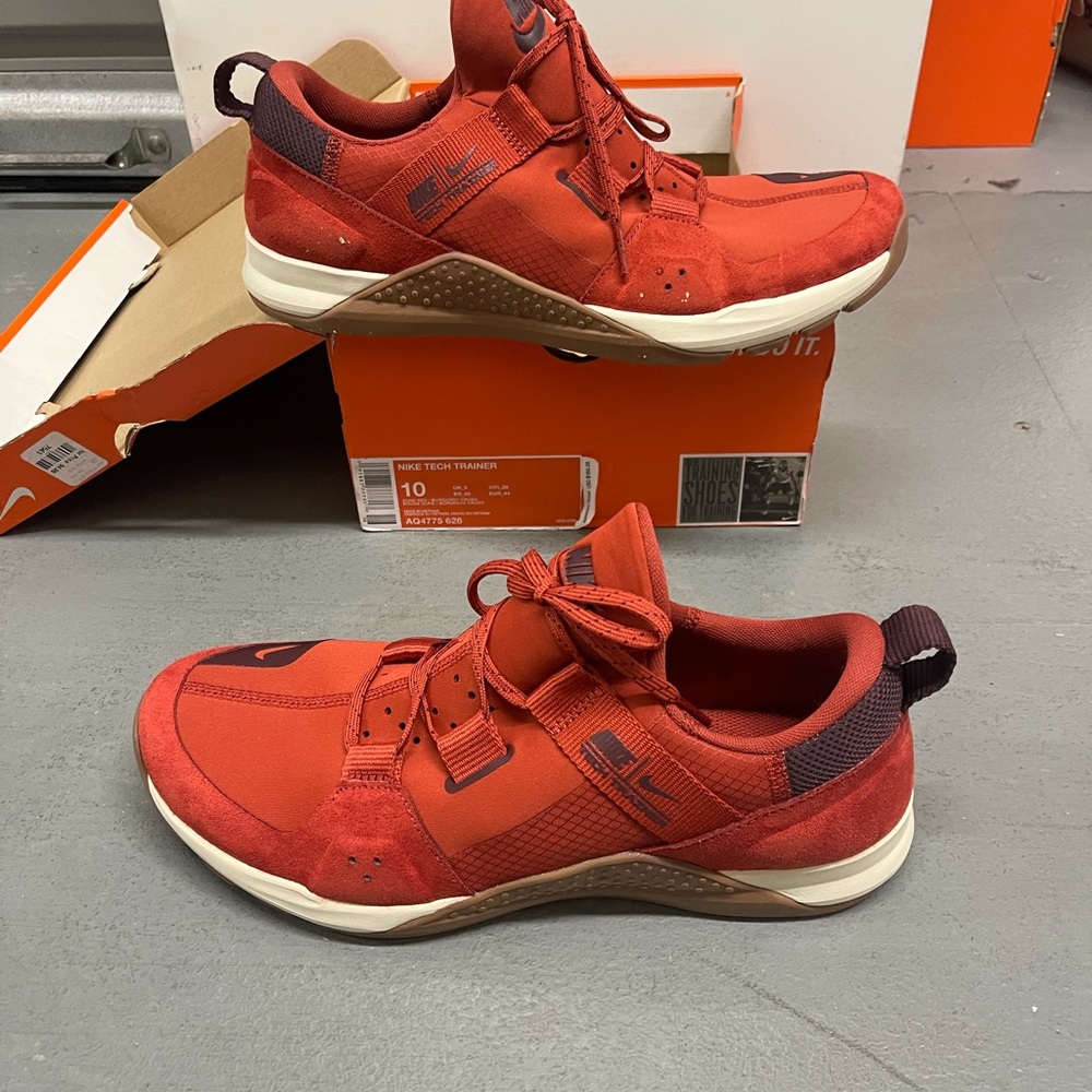 Nike for men size 10 red white